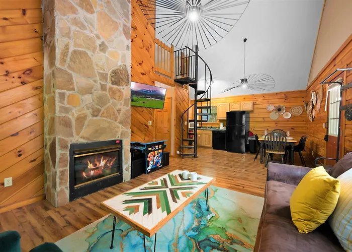 Fall Special! Dollywood At 2 Min & Heated Indoor Pool
