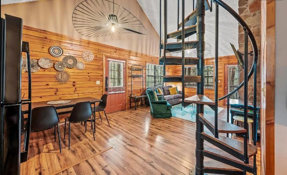 Fall Special! Dollywood At 2 Min & Heated Indoor Pool Chalet *