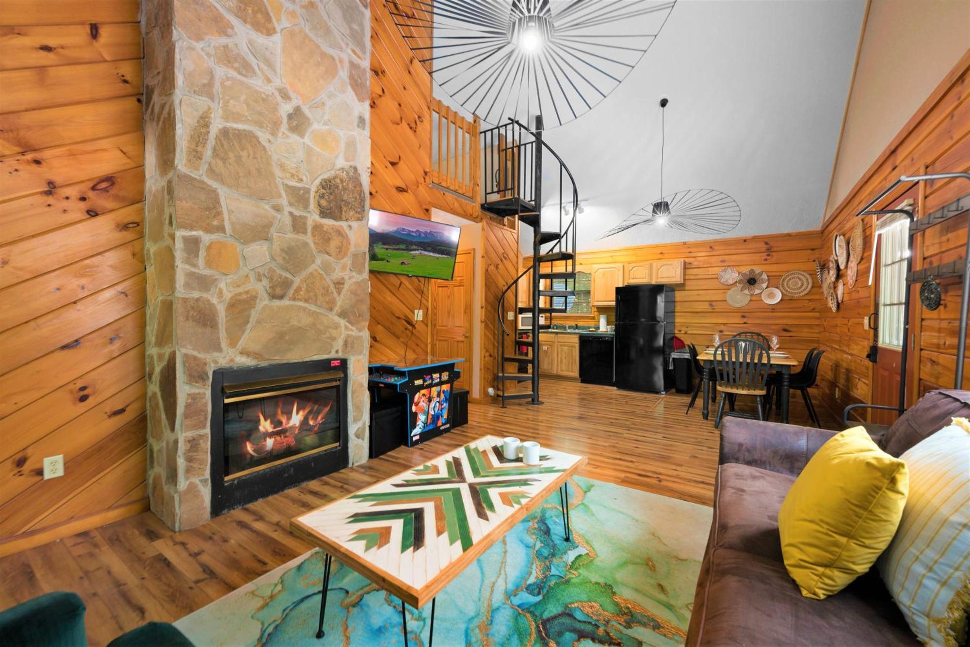 Chalet Fall Special! Dollywood At 2 Min & Heated Indoor Pool *